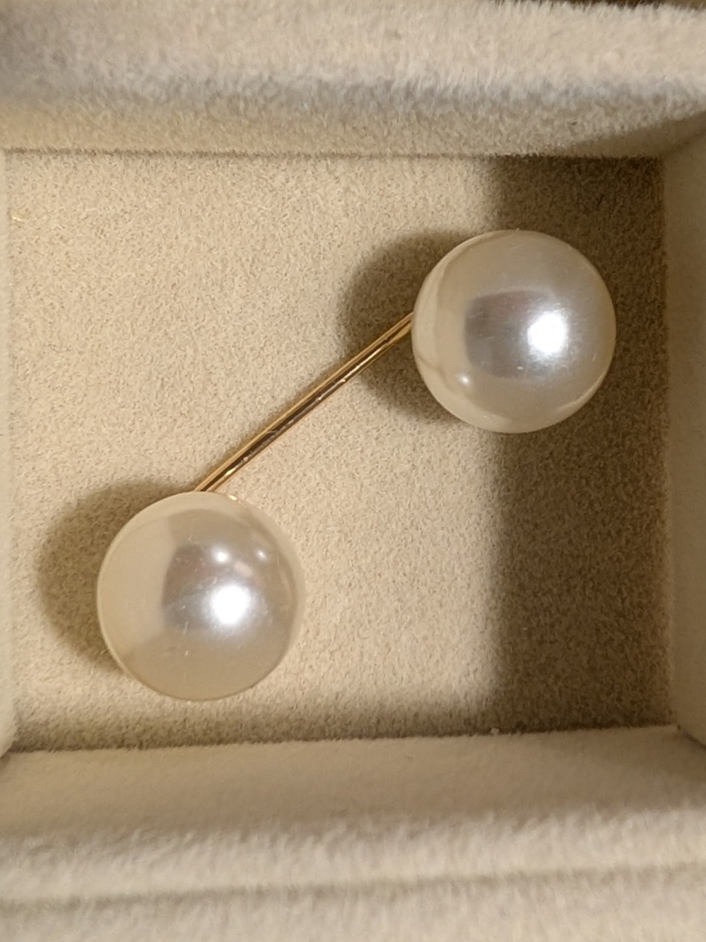 Pearl Double-Sided Stud Brooch